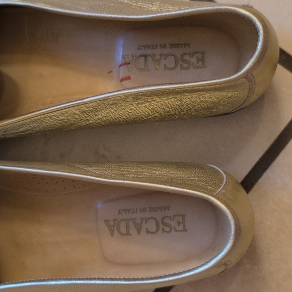 Escada Loafers Metallic Gold Leather Flat Made In Italy Size 10 - Picture 13 of 13